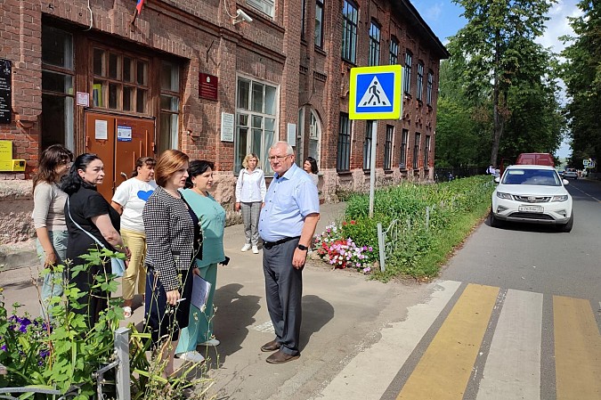 Кинешме проинспектировали состояние улично-дорожной сети вблизи школ фото 7