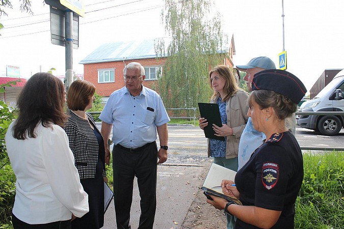 Кинешме проинспектировали состояние улично-дорожной сети вблизи школ фото 5