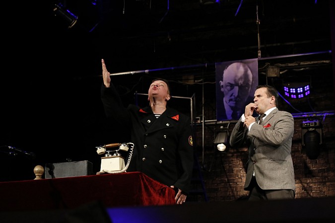 Сергей Астахов со спектаклем «Что творят мужчины» выступил на театральном фестивале в Кинешме фото 3