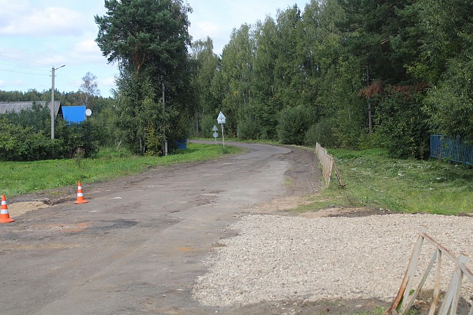 В Батманах продолжается ремонт дороги на ул.Центральной фото 4