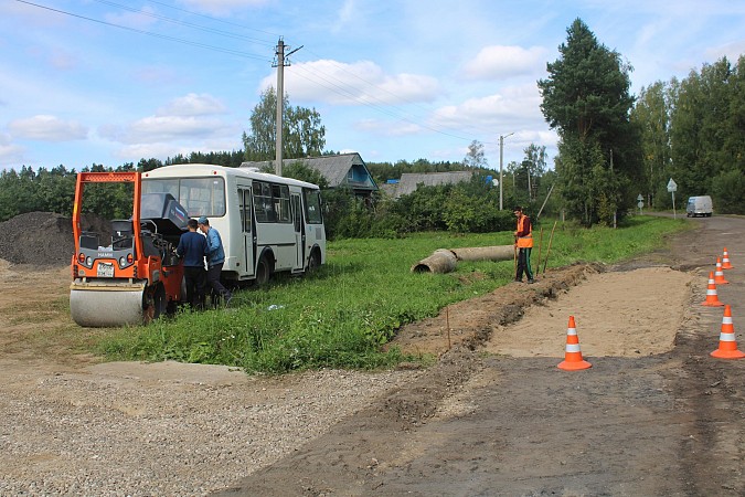 В Батманах продолжается ремонт дороги на ул.Центральной фото 5