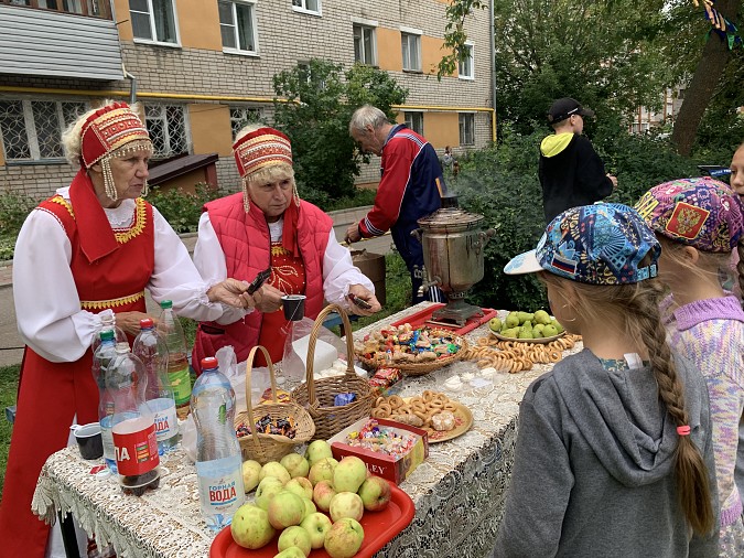 Жители «Поликора» отметили День микрорайона фото 3