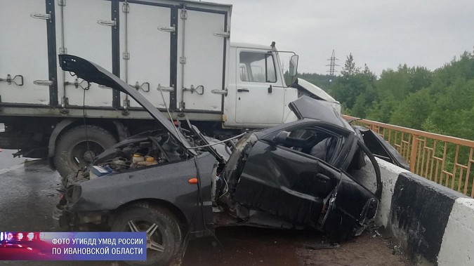 Полиция разыскивает очевидцев смертельного ДТП на окружной дороге Кинешмы фото 2