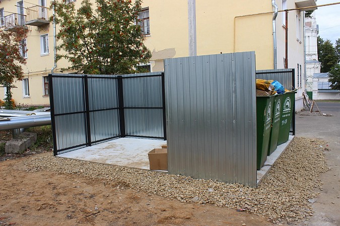 В Кинешме управляющие компании приступили к благоустройству контейнерных площадок фото 3