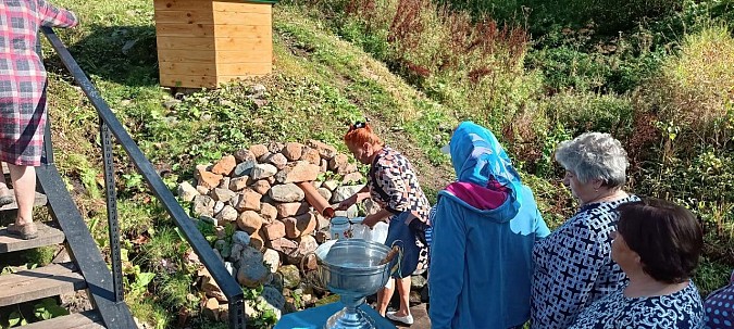 В Наволоках завершилось благоустройство ключика в честь Преподобного Тихона Луховского фото 4