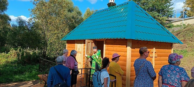 В Наволоках завершилось благоустройство ключика в честь Преподобного Тихона Луховского фото 5