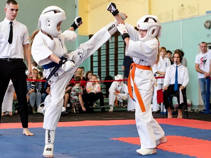 Спортшкола им.олимпийского чемпиона Сергея Клюгина проводит набор в секции фото 3