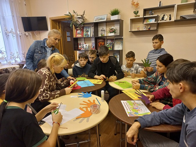 В кинешемском детском доме проведена акция «Ладошки вежливости» фото 2