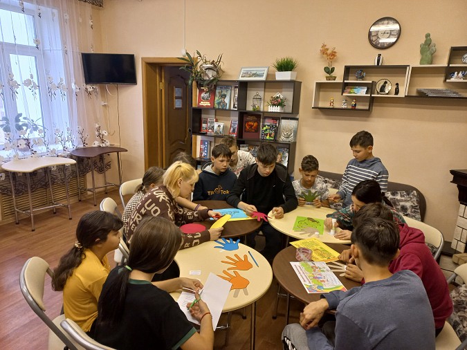 В кинешемском детском доме проведена акция «Ладошки вежливости» фото 3