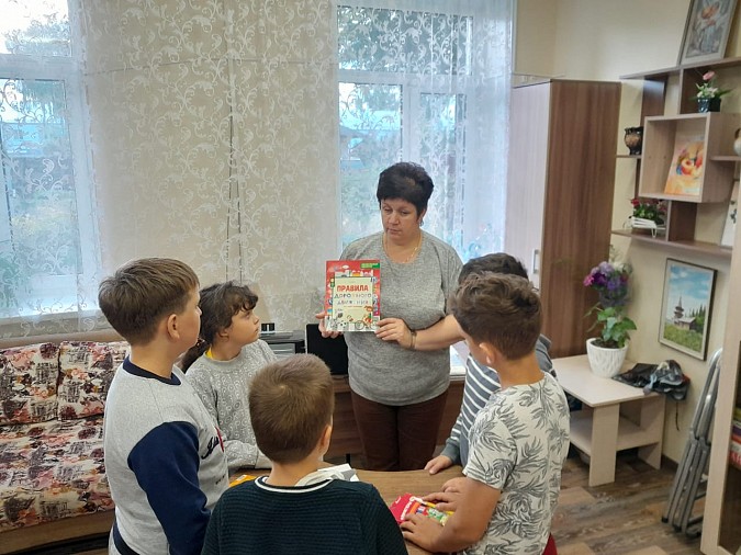 Воспитанники детского дома повторили требования Правил дорожного движения фото 4