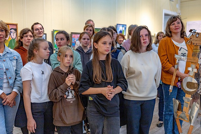 В Картинной галерее проходит экспозиция «Портрет от 2-х до 80-ти» фото 5