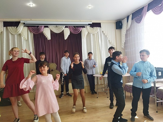В Кинешемском детском доме прошёл «Осенний бал» фото 9