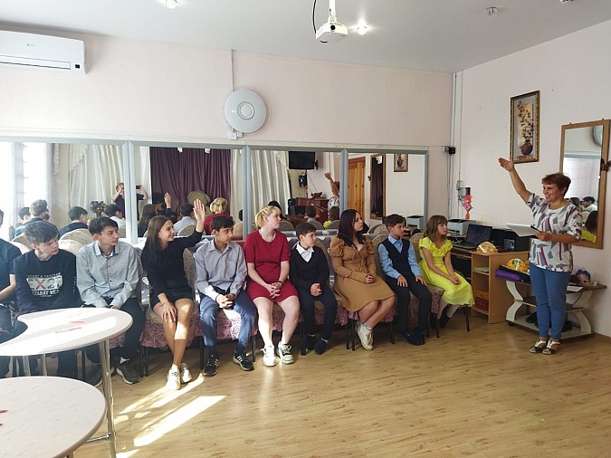 В Кинешемском детском доме прошёл «Осенний бал» фото 4