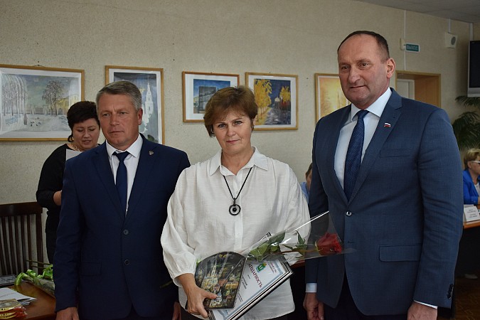 Представителей туристкой отрасли Кинешмы отметили благодарностями мэрии и думы фото 4