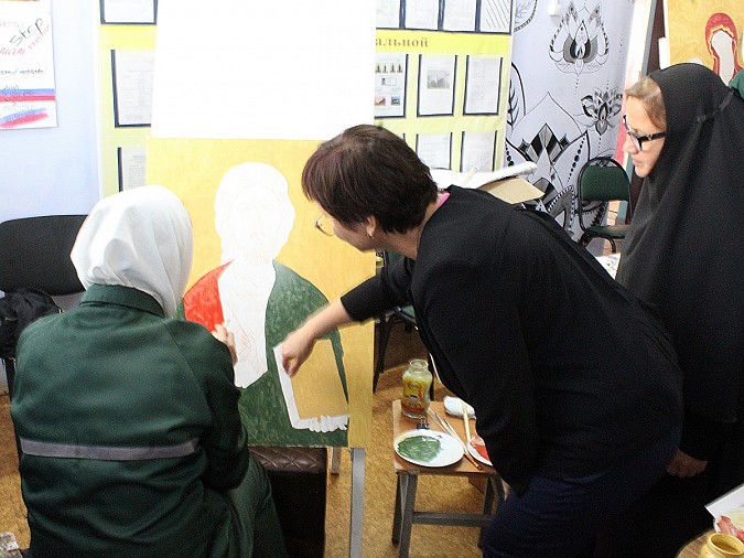 Для осужденных кинешемской колонии №3 провели мастер-класс по иконописи фото 4