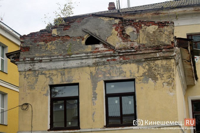 Суд обязал отремонтировать крышу Дома дворянства на Волжском бульваре фото 3