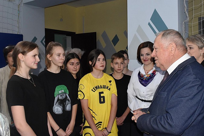 В лицее им. Д.А.Фурманова и школе №17 капитально отремонтированы спортивные залы фото 5