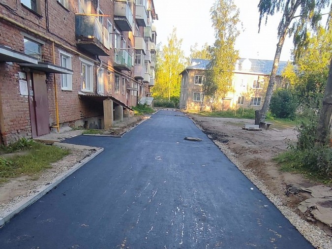 В Кинешме в 2023 году отремонтированы 19 придомовых территорий фото 8