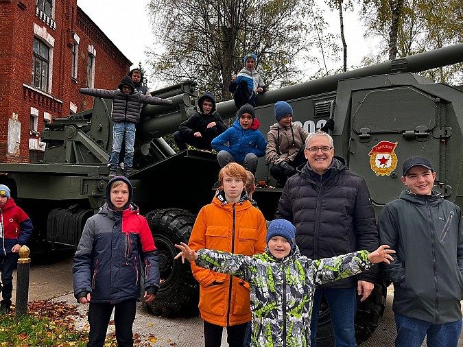 Воспитанники студии «Клим Ворошилов» посетили 112-ю гвардейскую ракетную бригаду фото 5