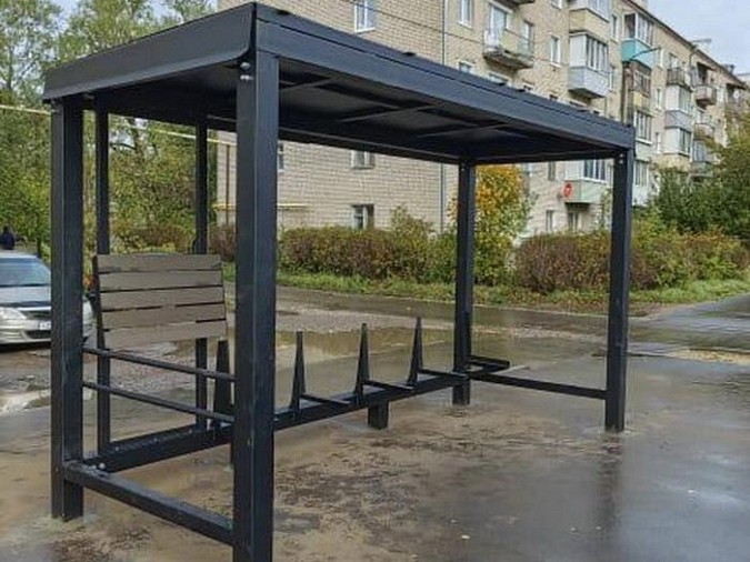 В Кинешме приступили к установке новых остановочных павильонов фото 3