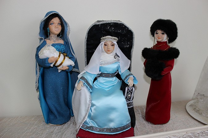 На выставке в ГДК Кинешмы представлено более 200 авторских кукол фото 10