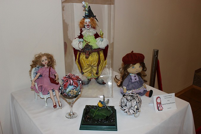 На выставке в ГДК Кинешмы представлено более 200 авторских кукол фото 15
