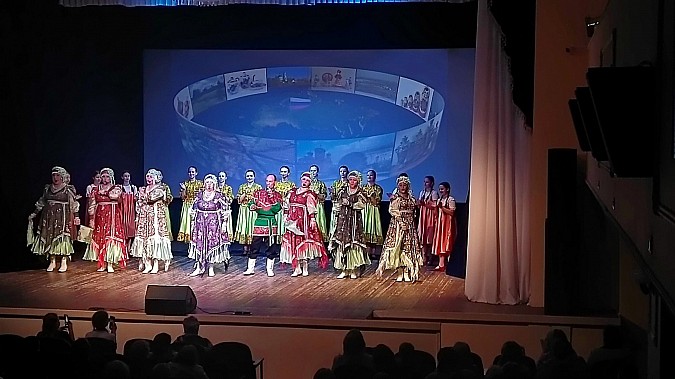 Сударушка» и «Горлица» выступили в Кинешме в совместном концерте «Ты живи, моя Россия» фото 2