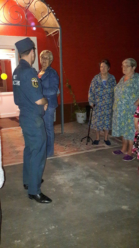 Из Наволокского центра соцобслуживания ночью эвакуировали 22 человека фото 8