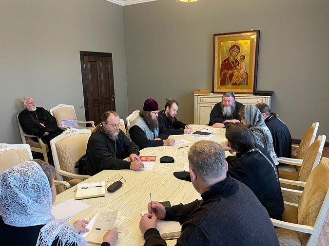 Духовенство Кинешмы готовится к Рождественским чтениям фото 2