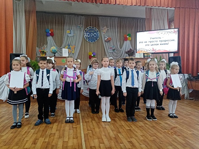 В школе №18 проходит традиционная «Битва хоров» фото 4