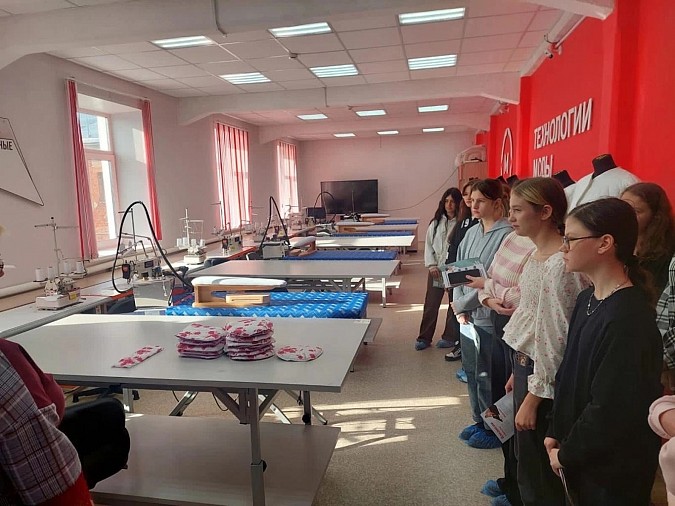 Школьники Кинешмы посетили День открытых дверей в политехническом колледже фото 6