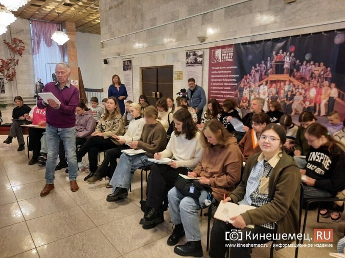 В Кинешме открылась выставка карикатуриста с мировым именем Владимира Мочалова фото 24