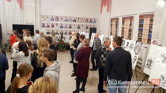 В Кинешме открылась выставка карикатуриста с мировым именем Владимира Мочалова фото 2