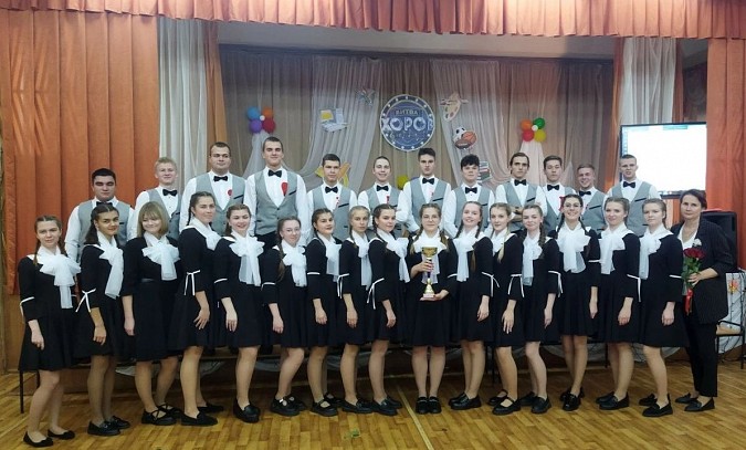В школе №18 завершился музыкальный фестиваль «Битва хоров» фото 2
