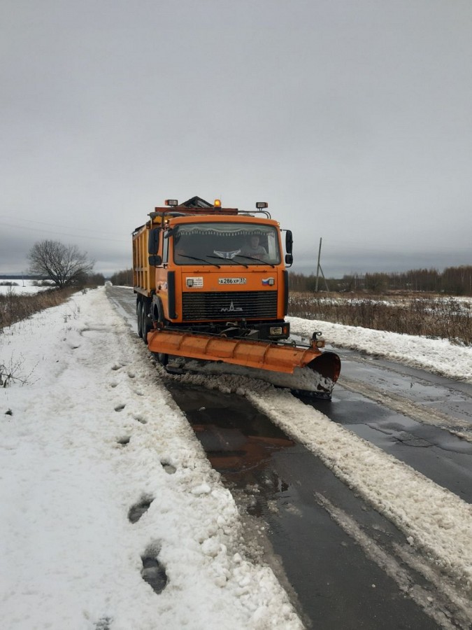 В Кинешемском районе ликвидируют последствия снегопада фото 6