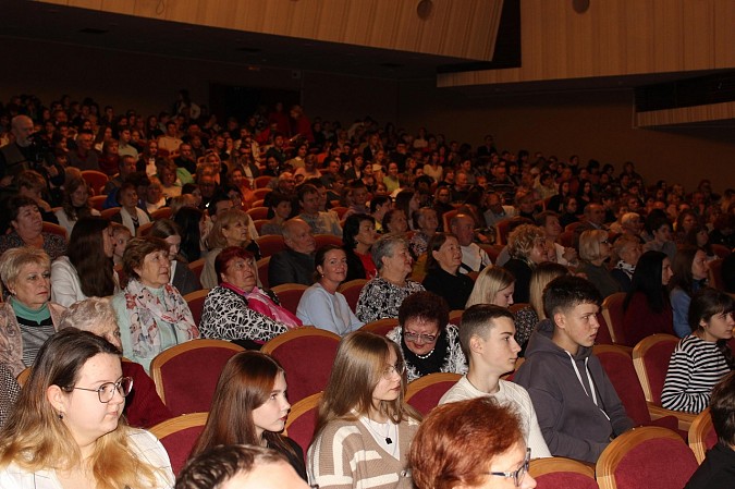 В День народного единства молодым кинешемцам вручили паспорта фото 4