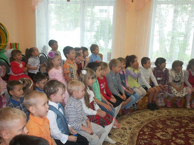 Дошколята встретились с друзьями после летнего отдыха в Кинешме фото 5