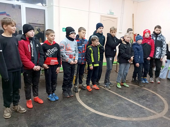 В микрорайоне «Фабрика №2» прошли соревнования по мини-футболу и дартсу фото 4