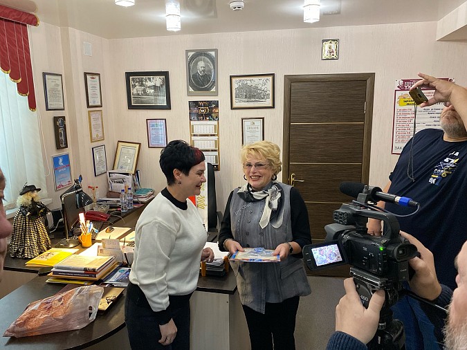 Волонтеры Кинешмы при поддержке драмтеатра доставят  в зону СВО генератор для земляков фото 4