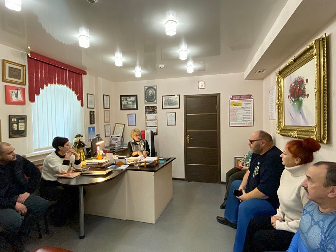 Волонтеры Кинешмы при поддержке драмтеатра доставят  в зону СВО генератор для земляков фото 2