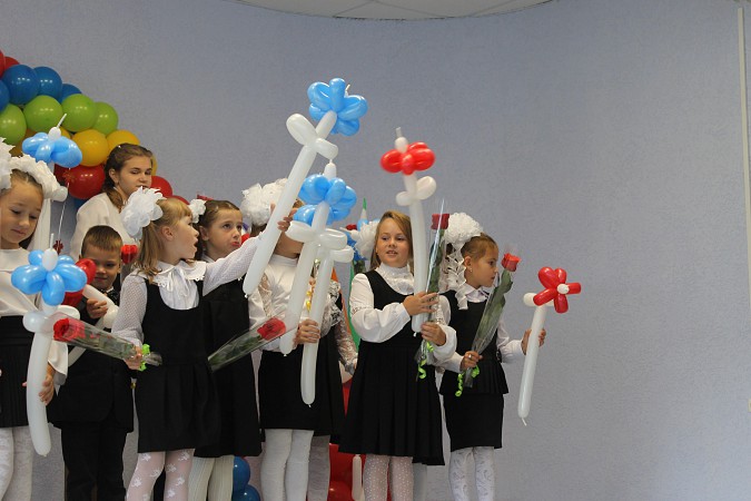 В школах Кинешемского района прошли линейки, посвящённые Дню знаний фото 18