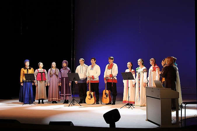 В Кинешме большим концертом завершился межрегиональный фестиваль «Кинешемский Благовестъ» фото 12