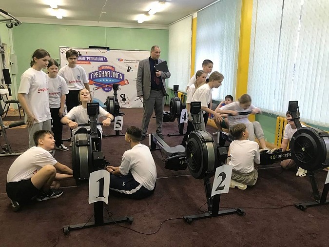 Команда школы №18 приняла участие в I Всероссийском этапе кубка «Школьной гребной лиги» фото 2