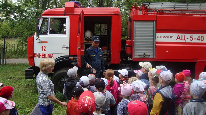 Дошколят в Кинешме познакомили в профессией пожарного фото 8