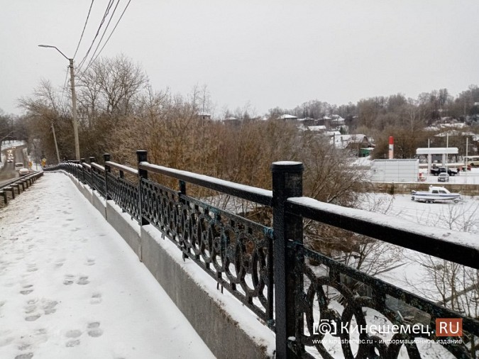 На Никольском мосту завершен ремонт ограждений фото 2