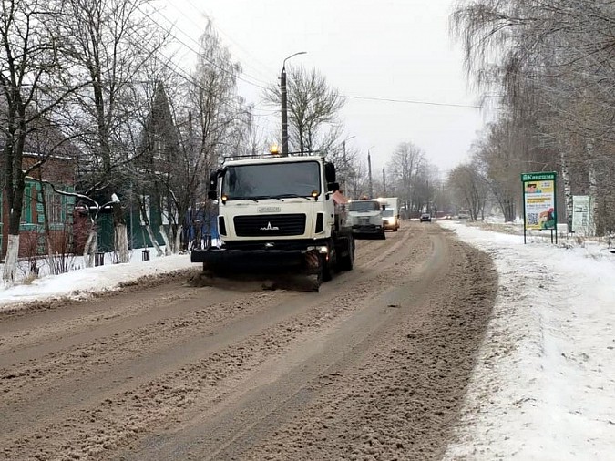 УГХ Кинешмы из-за обледенения дорог и тротуаров работает в усиленном режиме фото 2