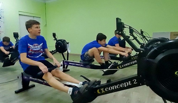 Учащиеся школы №1 приняли участие в I Всероссийском этапе кубка «Школьной гребной лиги» фото 2