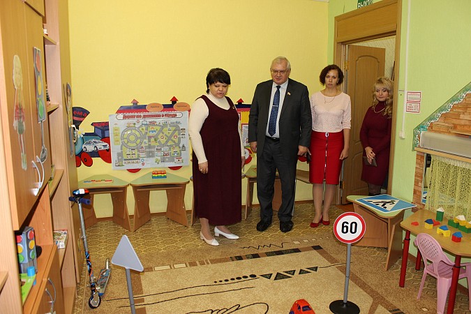 В детскому саду №34 оборудовали кабинет, посвященный безопасности дорожного движения фото 3