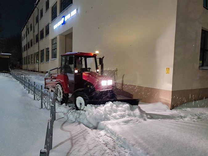 Техника УГХ работает на улицах Кинешмы в круглосуточном режиме фото 3