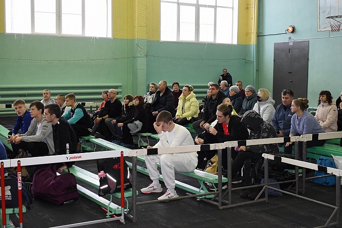 В Кинешме состоялись межрегиональные соревнования по прыжкам в высоту «Покорение Эвереста» фото 15